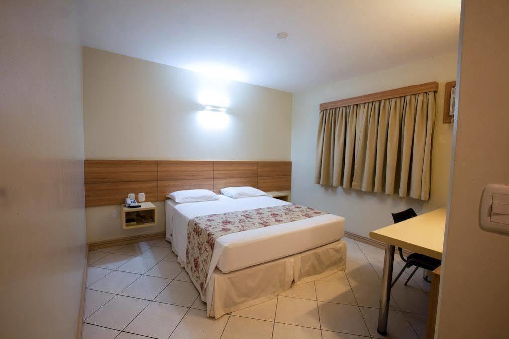 Hotel Caiuá Express Umuarama Esterno foto