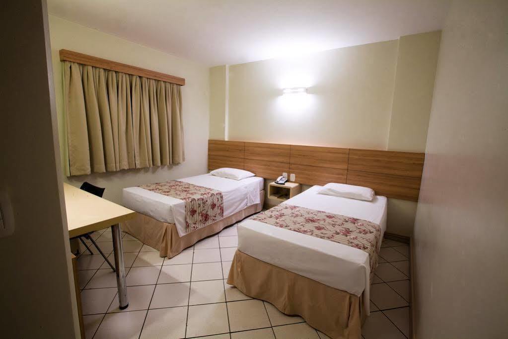 Hotel Caiuá Express Umuarama Esterno foto