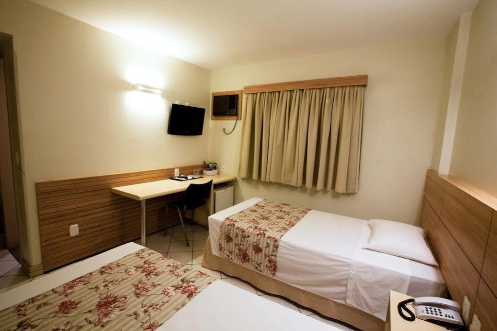 Hotel Caiuá Express Umuarama Esterno foto
